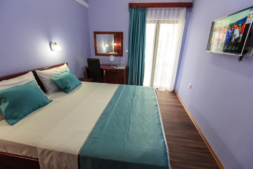 Hotel Sirena Marta Sutomore Exterior foto